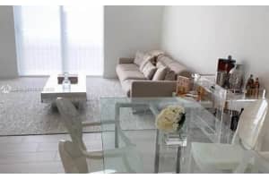 50 Menores Ave 406, Coral Gables