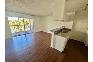 460 S Park Rd 6-305, Hollywood