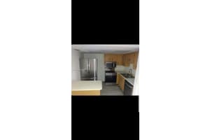 4123 Oak Terrace Dr 4123, Green Acres