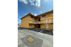 180 Royal Palm Rd 109, Hialeah Gardens 180 Royal Palm Rd 109, Hialeah Gardens