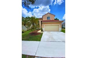 1032 Sequoia Ln, Weston