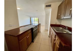 7250 Sw 94th Pl B6, Miami