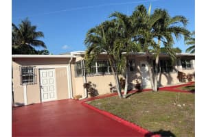 325 Nw 193rd Ter, Miami Gardens