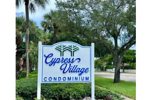 7208 Fairway Dr I20, Miami Lakes