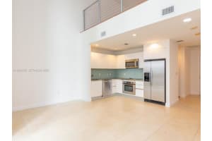 1050 Brickell Ave 606, Miami