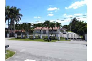 165 Sw 130th Ave, Miami