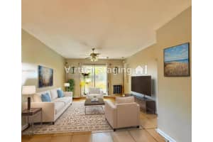 10616 Nw 10th St 104, Pembroke Pines