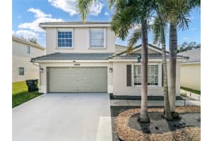 4908 Lombard Pass Dr, Lake Worth