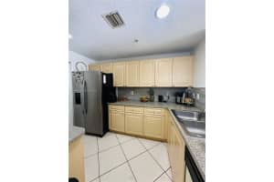 6400 Nw 114th Ave 1101, Doral