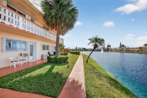 800 Sw 10th Terrace 11t, Hallandale Beach 800 Sw 10th Terrace 11t, Hallandale Beach