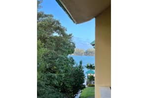 2201 Brickell Ave 83, Miami 2201 Brickell Ave 83, Miami