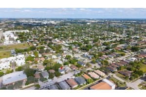 3017 Nw 2nd St, Pompano Beach