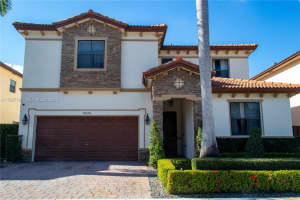 8800 Nw 98th Ct, Doral