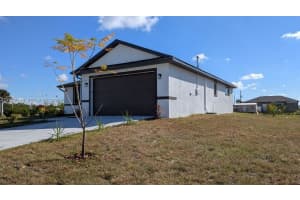 8033 Oakleaf Cir, La Belle 8033 Oakleaf Cir, La Belle