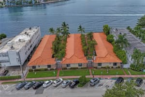 2160 Bay Dr 2-8, Miami Beach