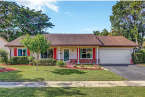 8674 Sw 50th St, Cooper City