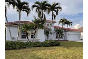 2640 Fairways Dr, Homestead