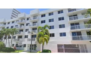 1665 Bay Rd 415, Miami Beach