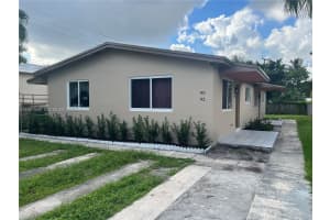 90 E 15th St 0, Hialeah