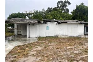 4240 Ne 3rd Ave, Deerfield Beach