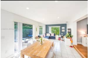 819 Capri St, Coral Gables