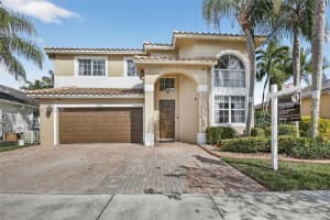 1911 Nw 169th Ave, Pembroke Pines