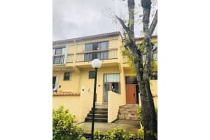 7795 Grande St, Sunrise