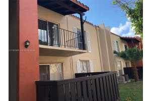 10744 N Kendall Dr M-16, Miami