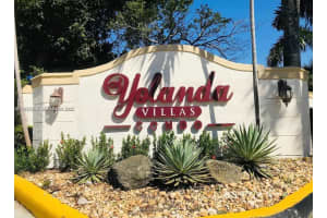 4550 Nw 9th St 214e, Miami