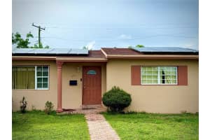 701 Nw 176th Ter, Miami Gardens