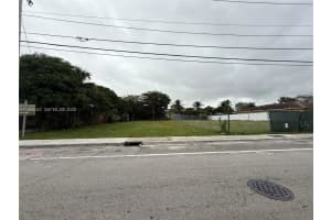 8 Nw 8th St, Fort Lauderdale