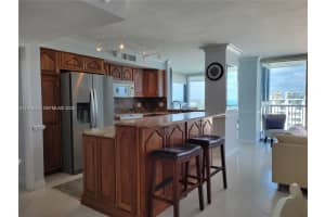 2655 Collins Ave 2105, Miami Beach