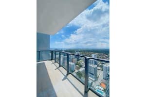 88 Sw 7th St 3906, Miami