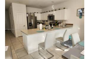 916 Se 17th Ct, Homestead