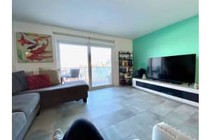 400 Golden Isles Dr 6, Hallandale Beach 400 Golden Isles Dr 6, Hallandale Beach