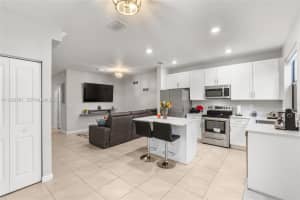 9917 Sw 228th Terr, Miami