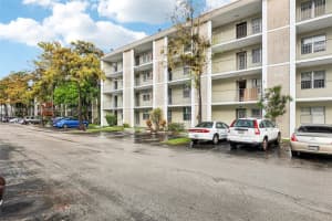 2900 Nw 48th Ter 115, Lauderdale Lakes