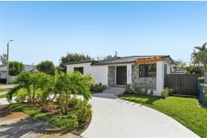 5152 Sw 6th St, Coral Gables