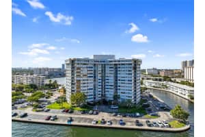 100 Golden Isles Dr Ph 6, Hallandale Beach 100 Golden Isles Dr Ph 6, Hallandale Beach