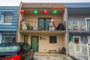 895 W 80th Pl, Hialeah