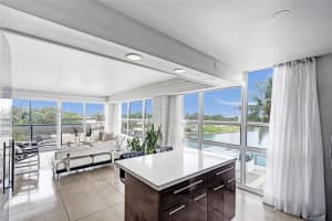 600 Ne 36th St 218, Miami