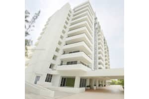 3200 Collins Ave 12-8, Miami Beach 3200 Collins Ave 12-8, Miami Beach