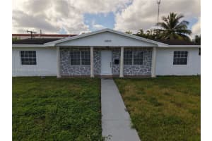 20570 Nw 1st Ct, Miami Gardens