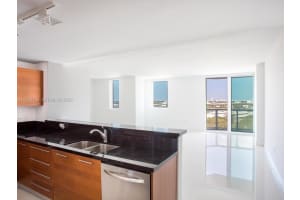 244 Biscayne Blvd 2402, Miami