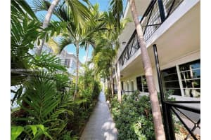 7315 Byron Ave 12, Miami Beach