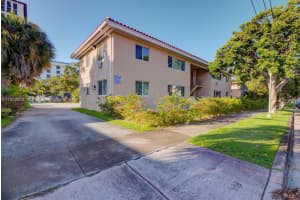 212 Phoenetia Ave 2, Coral Gables