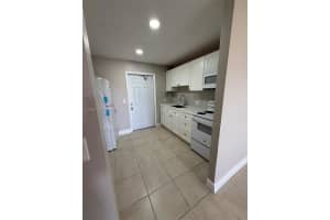 850 E Commercial Blvd 234d, Oakland Park