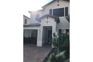 3322 W 97th St 3322, Hialeah