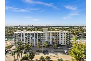 9800 W Bay Harbor Dr 403, Bay Harbor Islands