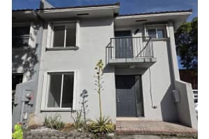 3940 Nw 76th Ter 3940, Davie 3940 Nw 76th Ter 3940, Davie